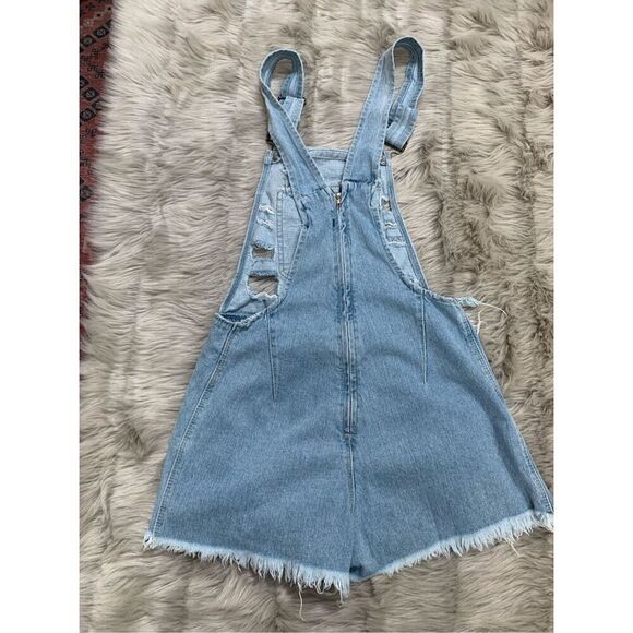 NWT LF CARMAR Safety-pin Distressed Overalls Skort Small - Picture 2 of 10